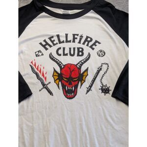 Stranger Things Hellfire Club Raglan Baseball Tee Graphic Shirt Size Medium